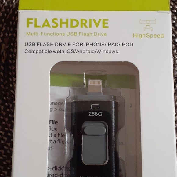 USB Flash Drive Multi-Function - Picture 2 of 4